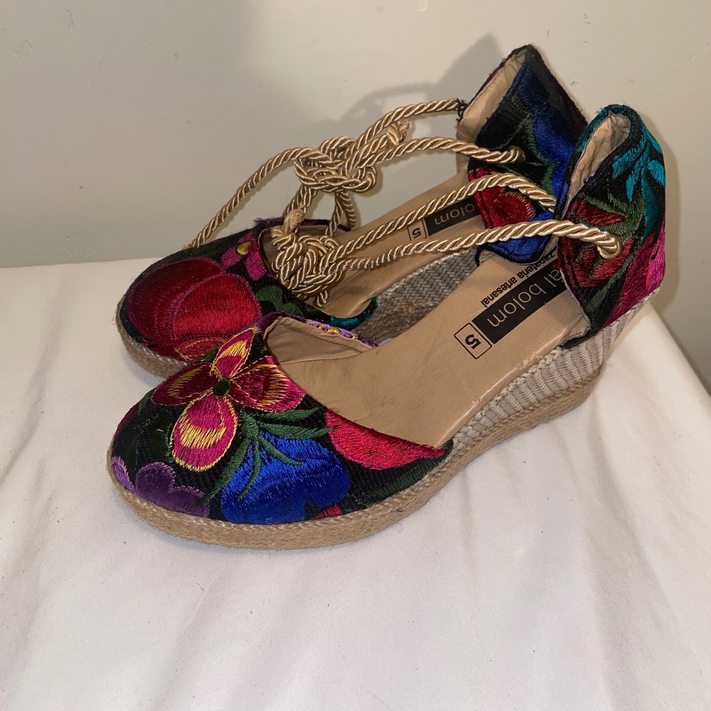 Ikal Bolom Floral Embroidered Espadrille Wedge Sandals Lace Up Ankle Ties Size 5